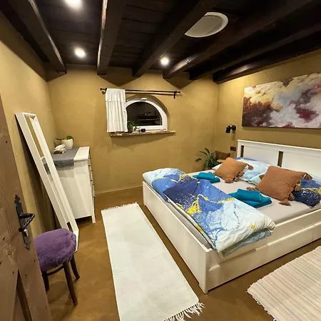 Hobiti Domcek בית נופש *